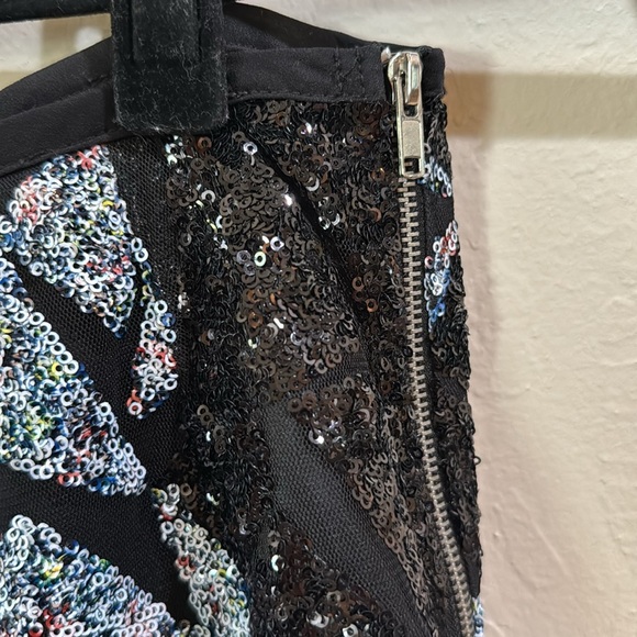 Sexy sparkles two piece outfit - Picture 5 of 9